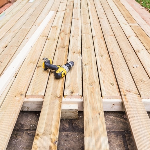 How to fit timber decking